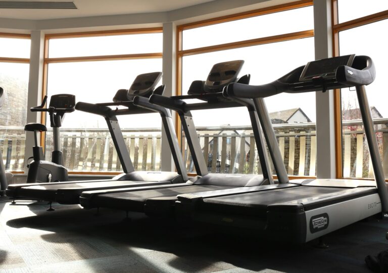 Osprey Hotel Gym long angle of Treadmills